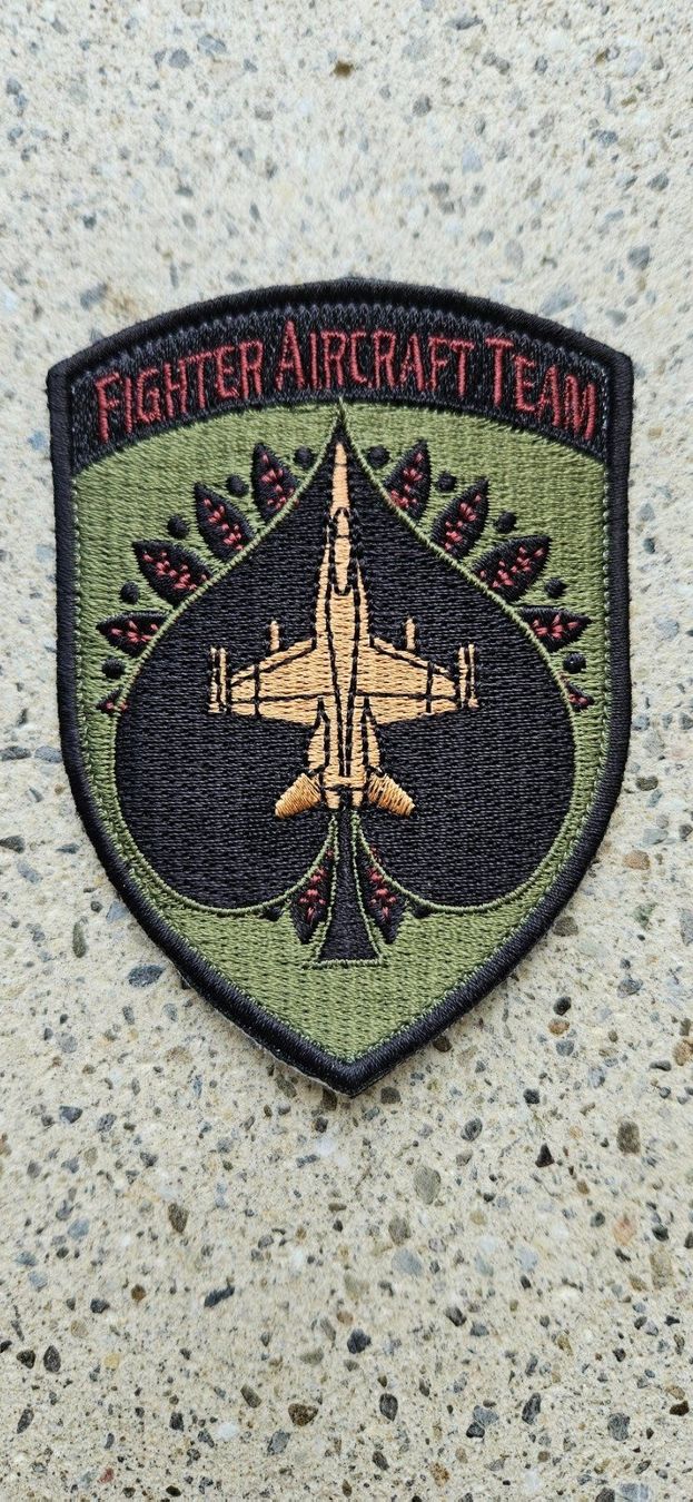 Schweizer Armee Plaketten & Abzeichen: *** Spez Badge Luftwaffe mit klett *** – Neu und originalverpackt aus Riedholz von fr_sIruP