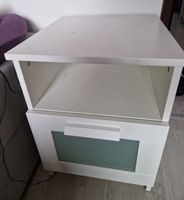 Nachttisch weiss mit Schublade und Fach gebrauchter Zustand
