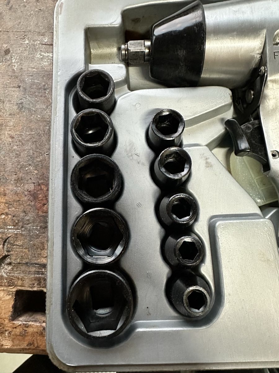 Tous les outils: Luftdruckschlagschrauber 1/2 – D'occasion à Bremgarten AG par Vin_t55b 5
