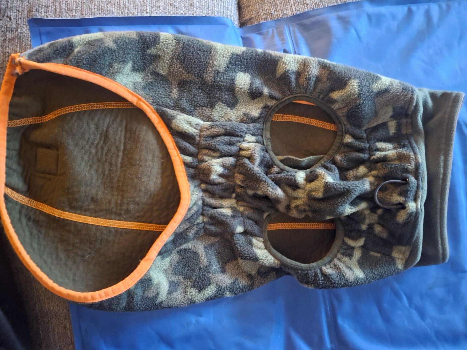 Bekleidung: Dogsgreek Fleecjacke Grösse 44 – Gebraucht aus Langenthal von Coopkiste 1