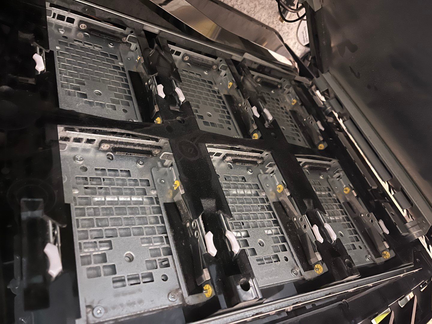 Gehäuse: Computer PC Gehäuse Case von Alienware für Bastler – Gebraucht aus Brunnen von  4
