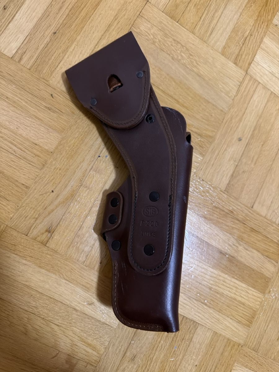Sig Sauer Tiro a segno: Holster Sig P75 ou P220 – Usato da Lausanne venduto da Erion2015 1