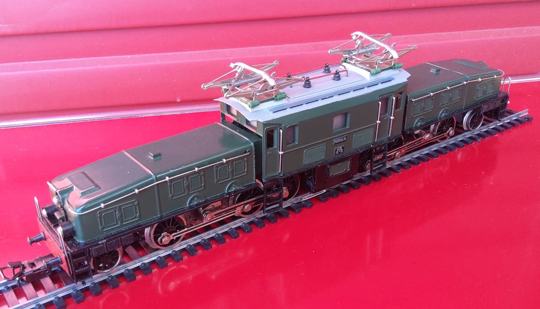Märklin Modellini di ferrovie: Märklin Krokodil 3015 (Gratis Versand) – Difettoso da Safnern venduto da Leila2