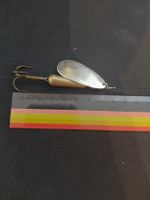 Silbriger Spinner 