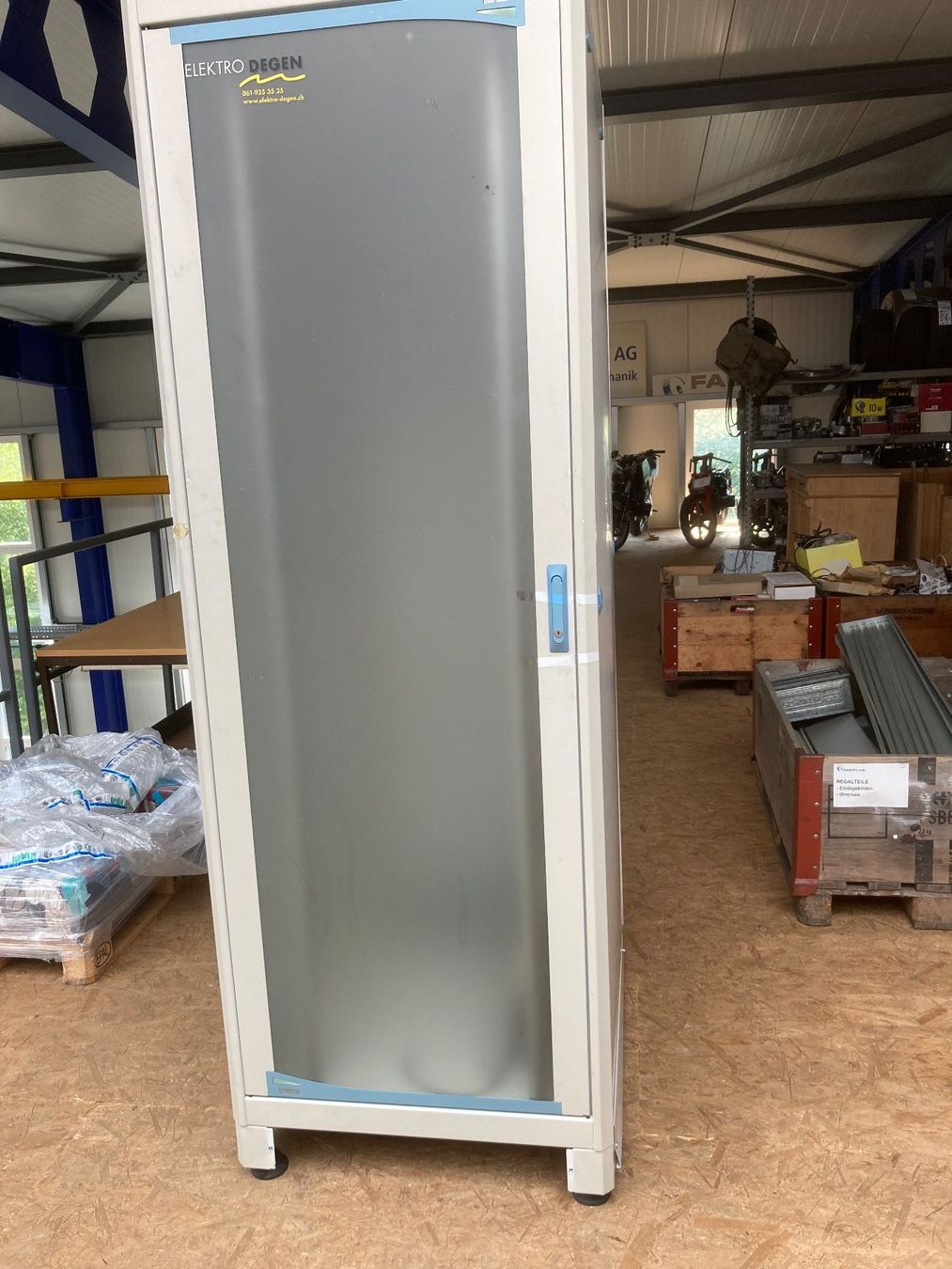 Racks & Cavalletti: Server Rack 19 Zoll – Usato da Wittnau venduto da Po951 1