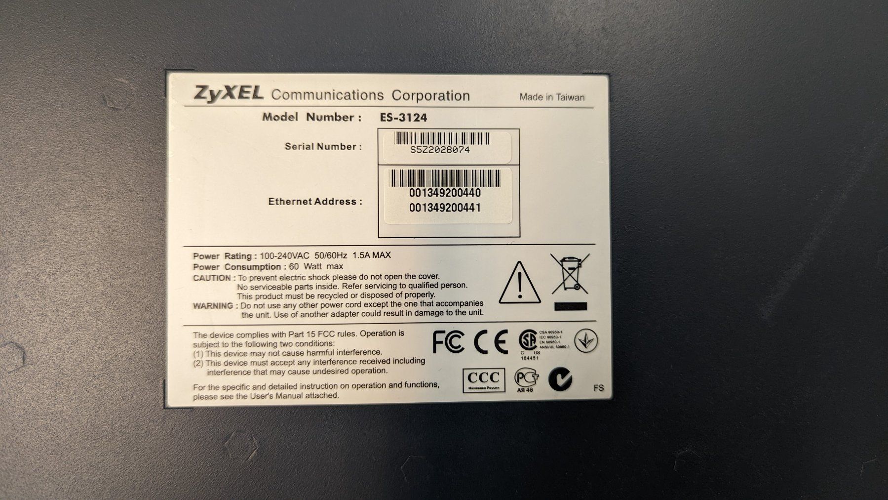 Zyxel Hubs & Switches: Zyxel ES 3124 24-Port FE L2- Switch – Gebraucht aus Glattpark (Opfikon) von Jams02 2