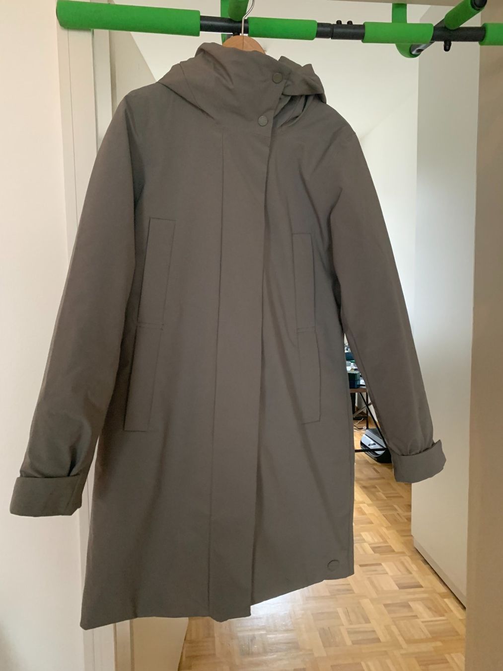Elvine Cappotti: Wintermantel Elvine Sage Damen – Usato da basel venduto da G.Burghartz 2