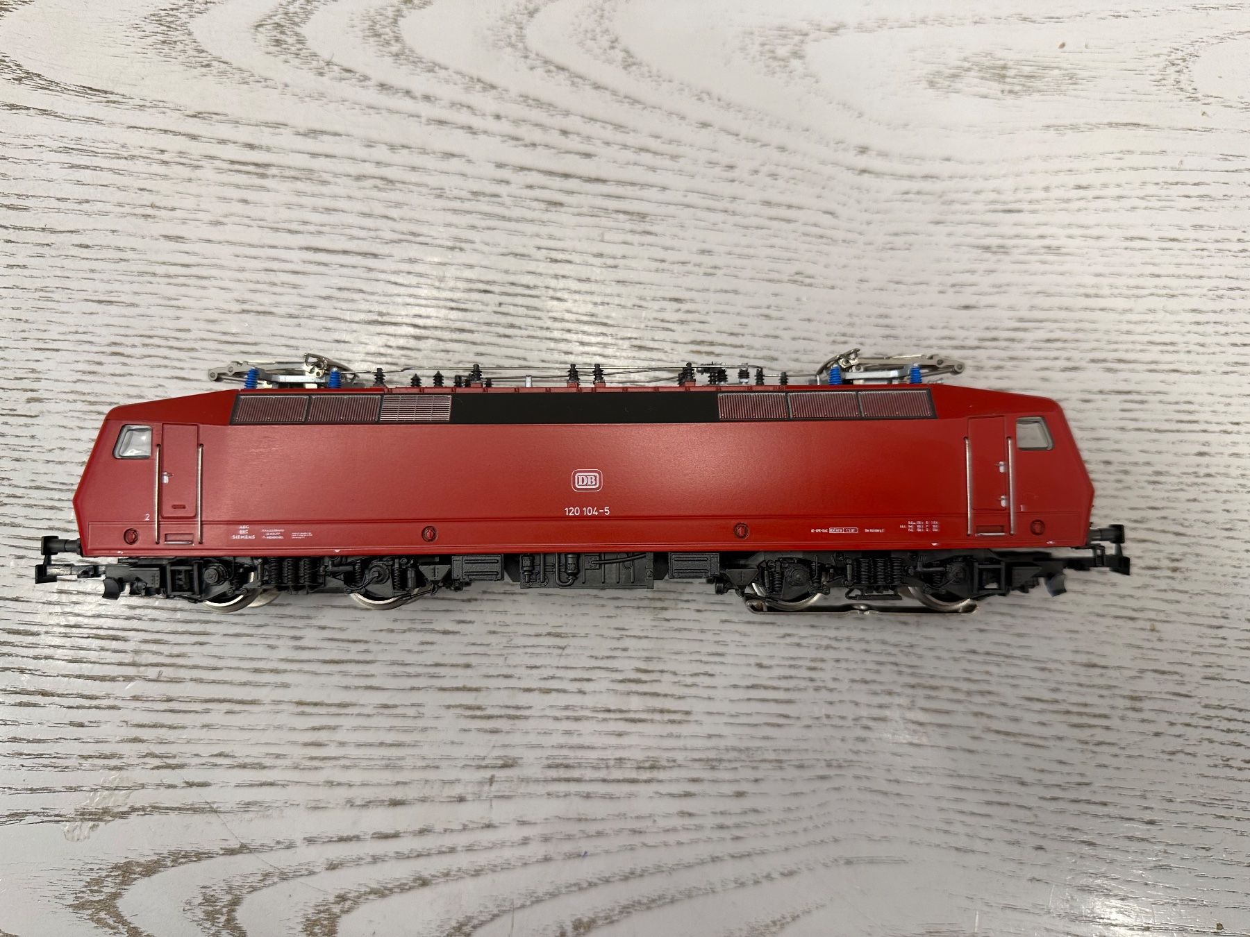 Märklin Modelleisenbahnen: Märklin 3654 DB BR 120 digital – Gebraucht aus Lupsingen von New-Haven 3