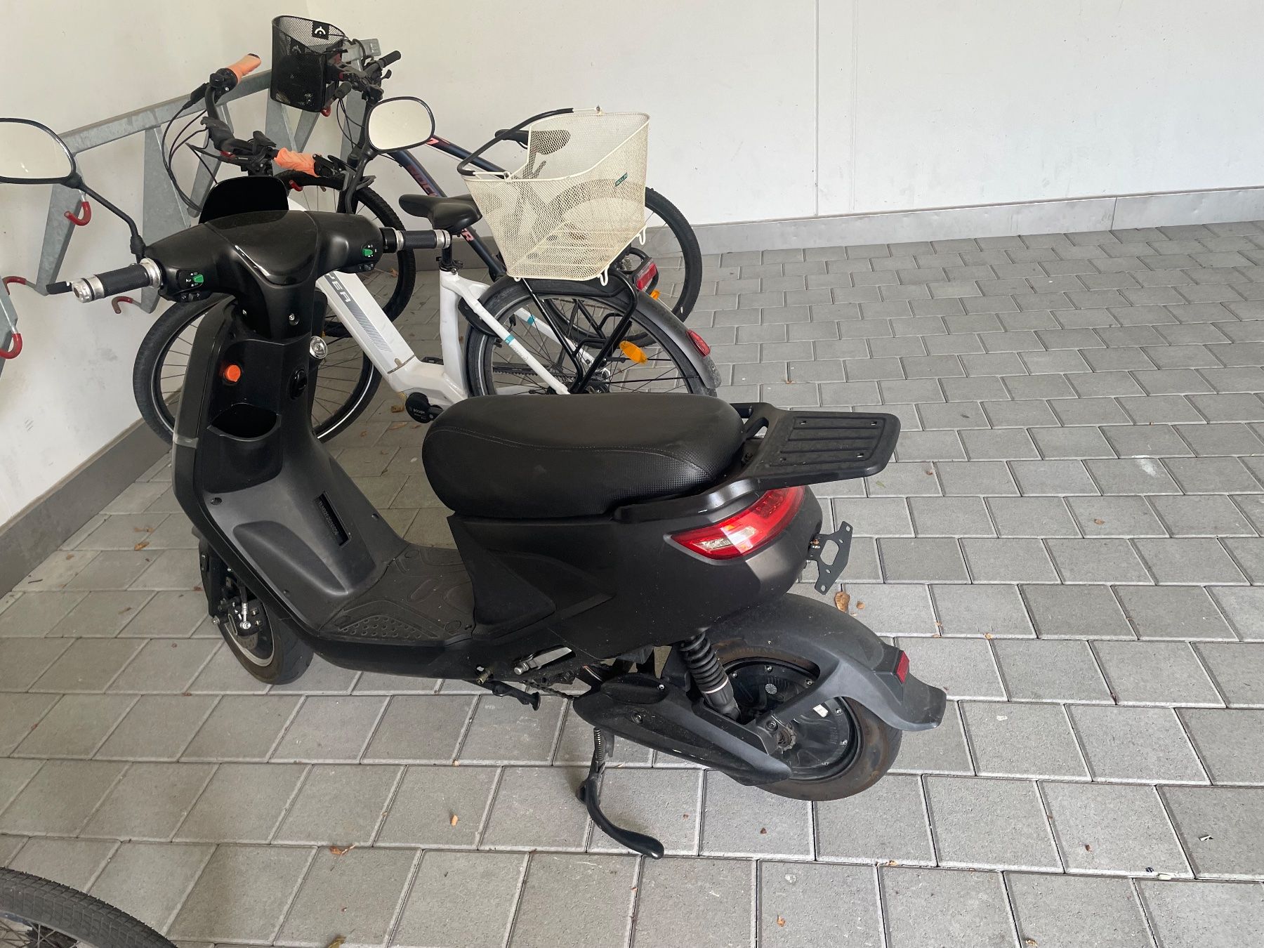 Scooters: E-Roller – D'occasion à Egerkingen par mar_td9b 2