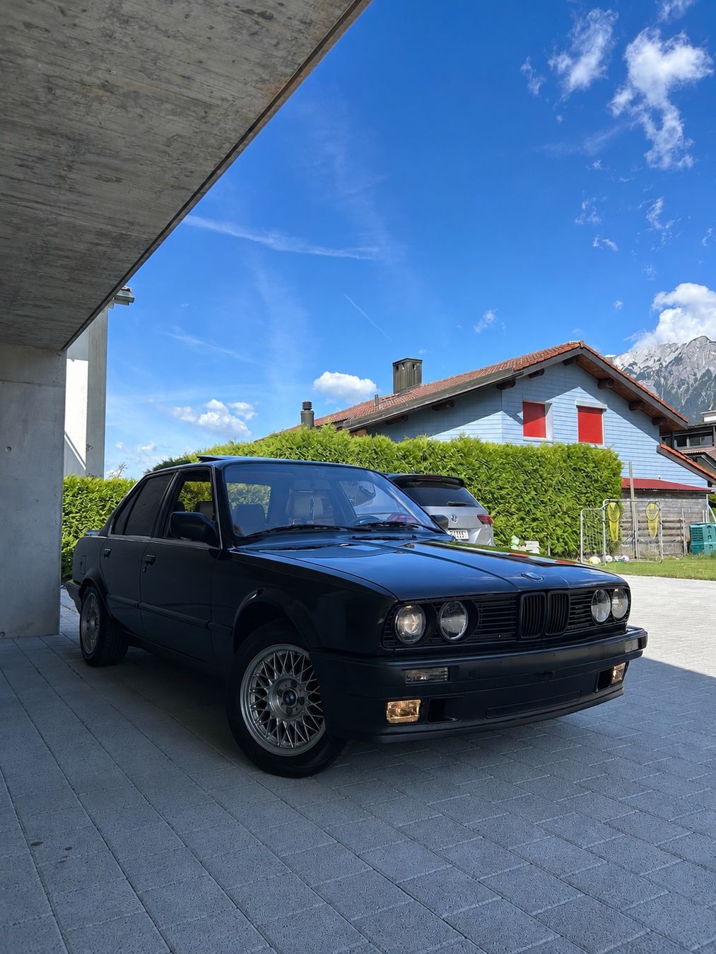 BMW Autos: BMW E30 318i – Gebraucht aus Domat/Ems von WatchmeSa 2