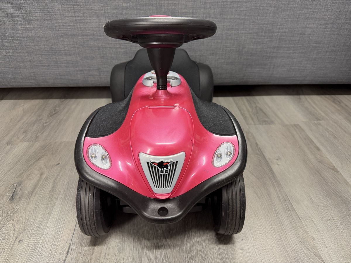 Big Veicoli per bambini: Big Bobby Car, rot/schwarz mit LED-Scheinwerfer – Usato da Zürich venduto da f_c_barcelona 1