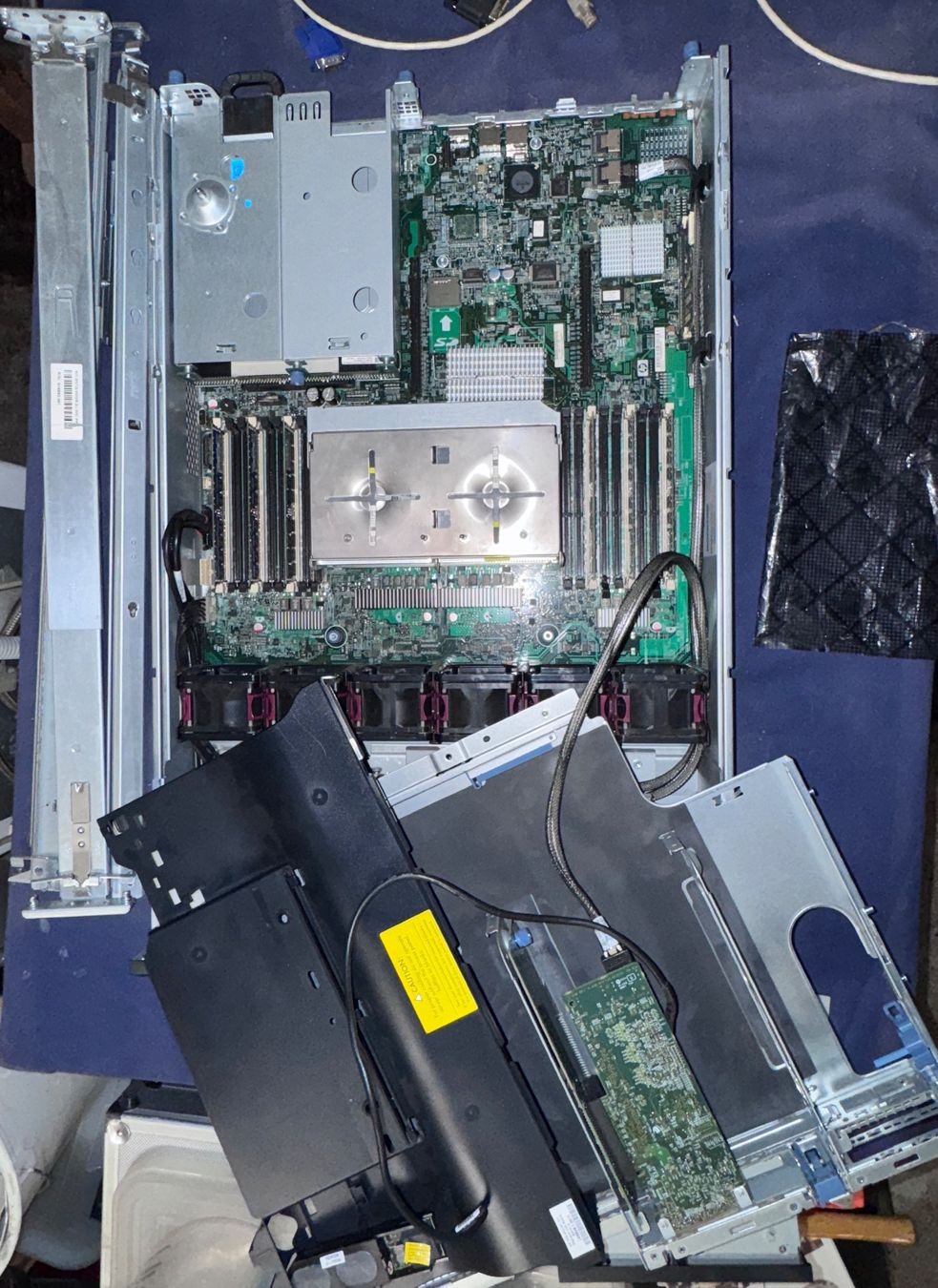 Hewlett Packard Server: HP DL 380 G6 2CPU 64GB Ram – Usato da Unterengstringen venduto da NOISE 4