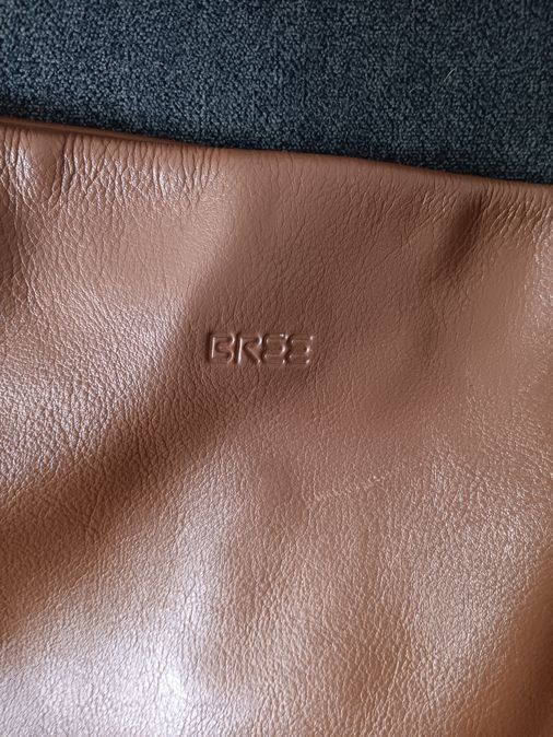 Bree Borse da donna: BREE Umhägetasche Leder – Usato da Grosshöchstetten venduto da ren_85b8 2