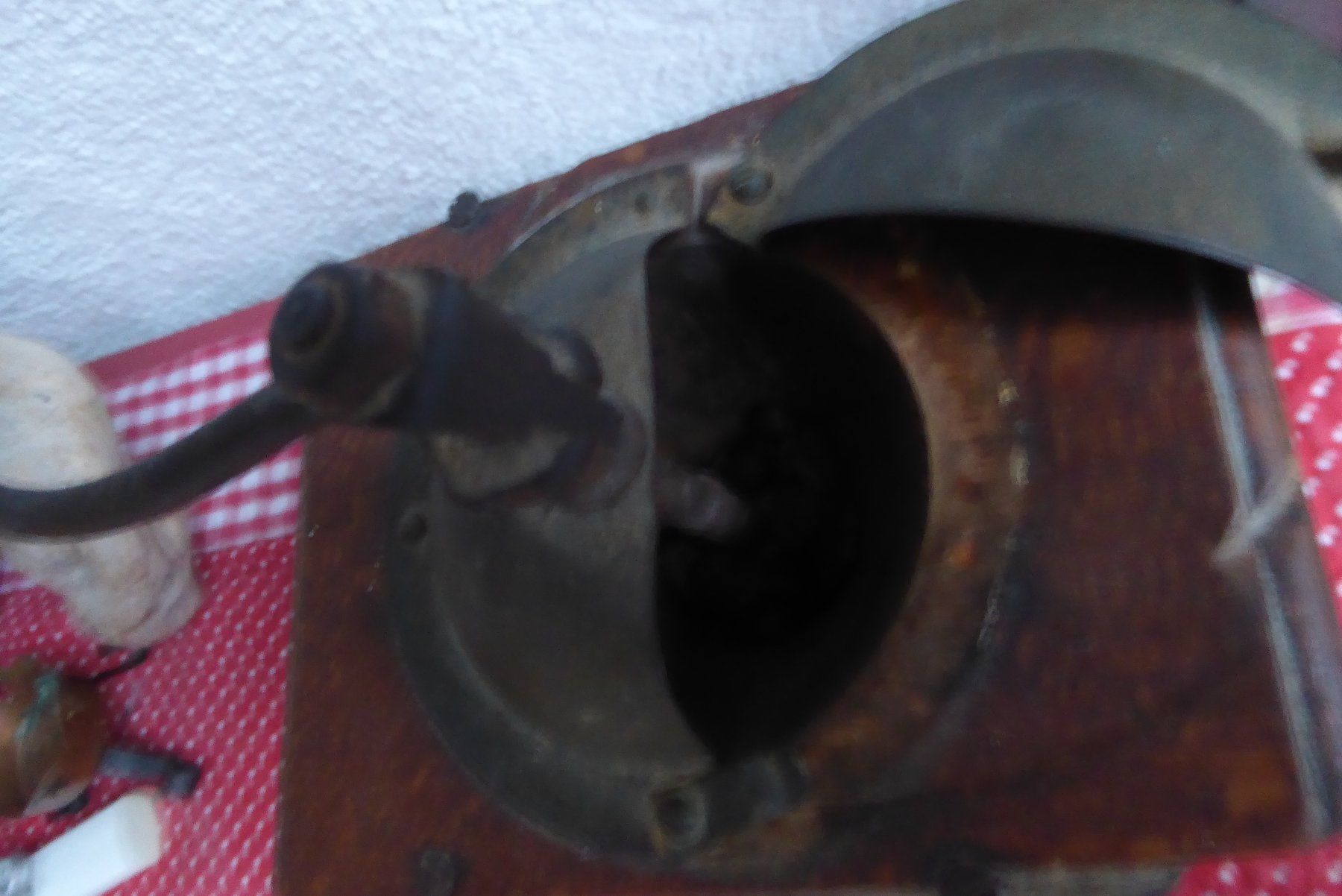 Elettrodomestici da cucina: Antike Kaffemühle – Usato da Sargans venduto da Benziner 3