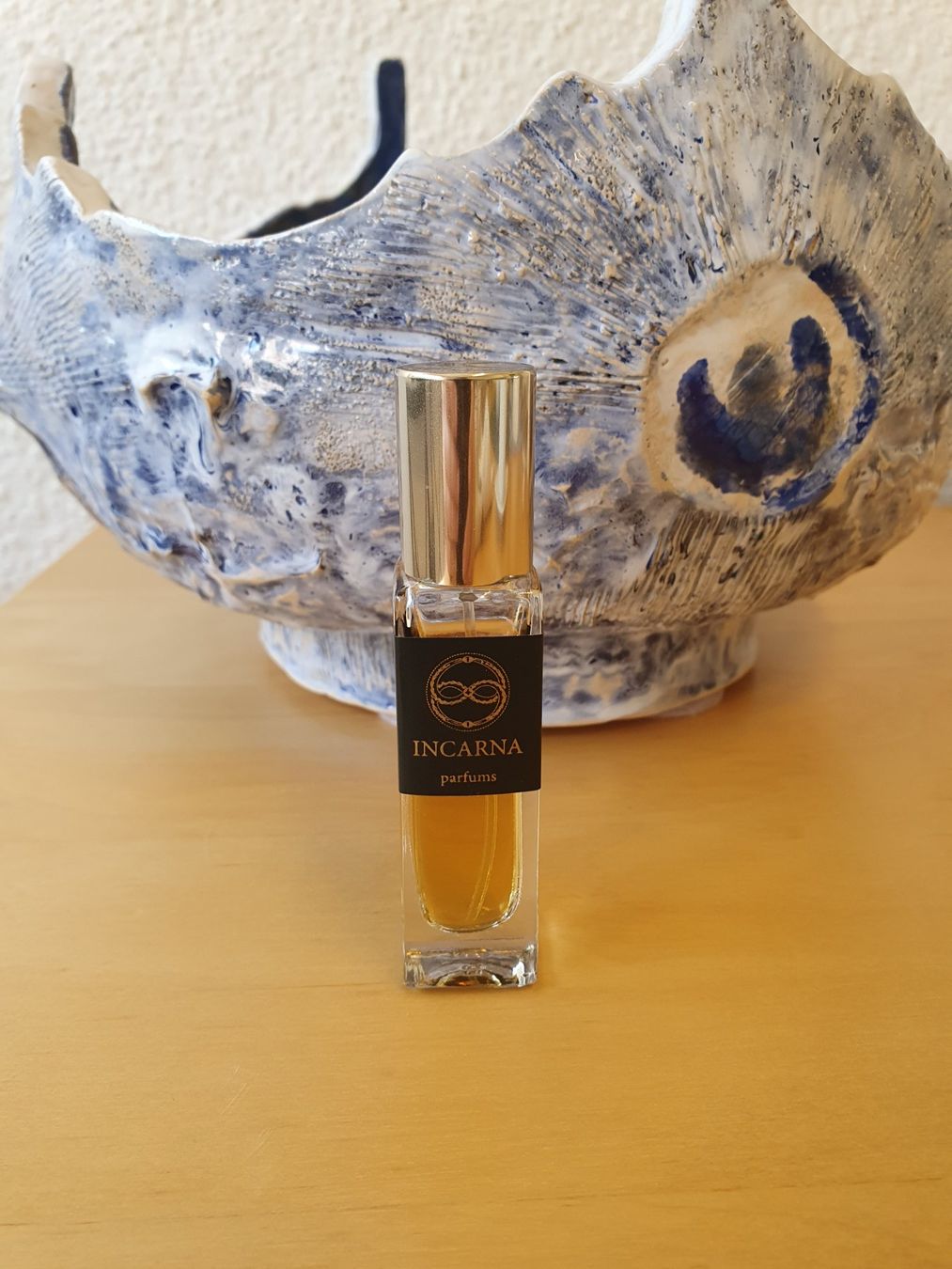 Profumi & Eau de Toilette: Profumo Incarna unisex - September '23 – Usato da Langnau am Albis venduto da dav_n72f 1