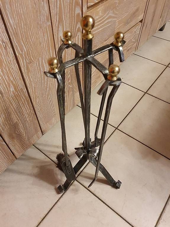 Camini: Outils de cheminée en fer forgé – Usato da La Chaux-de-Fonds venduto da Titine28 1