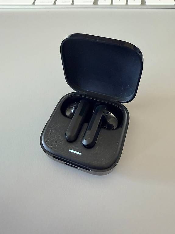 Xiaomi Kopfhörer: Xiaomi Redmi Buds 6 Active noirs, très peu utilisés, USB-C – Gebraucht aus Collombey von malik.bkn 3