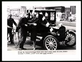 Fotografie Auto Ford Model T an der Spit