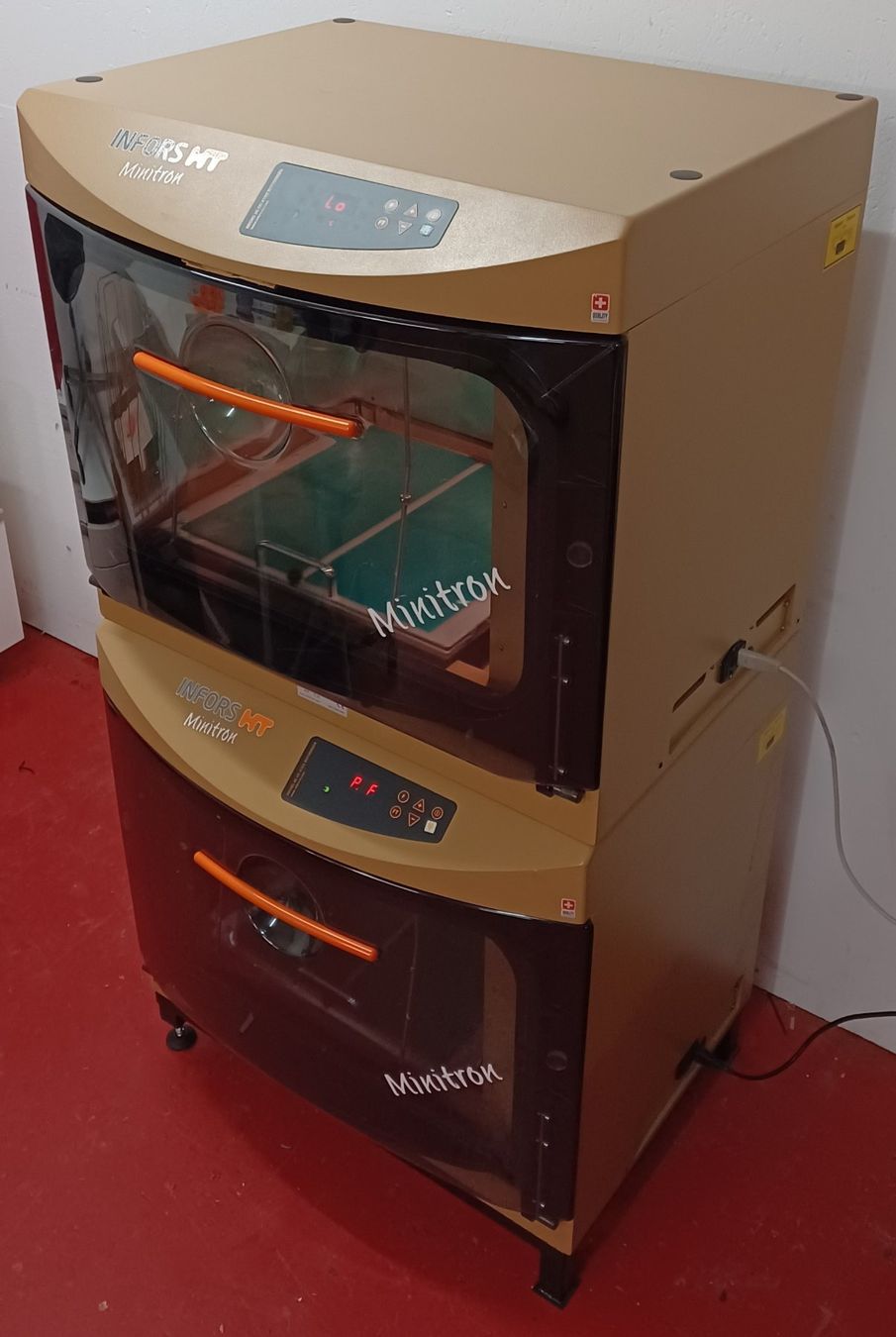 Accessori da laboratorio: Infors Minitron Stack Incubators – Usato da Niederdorf venduto da LeptonAG_Labor