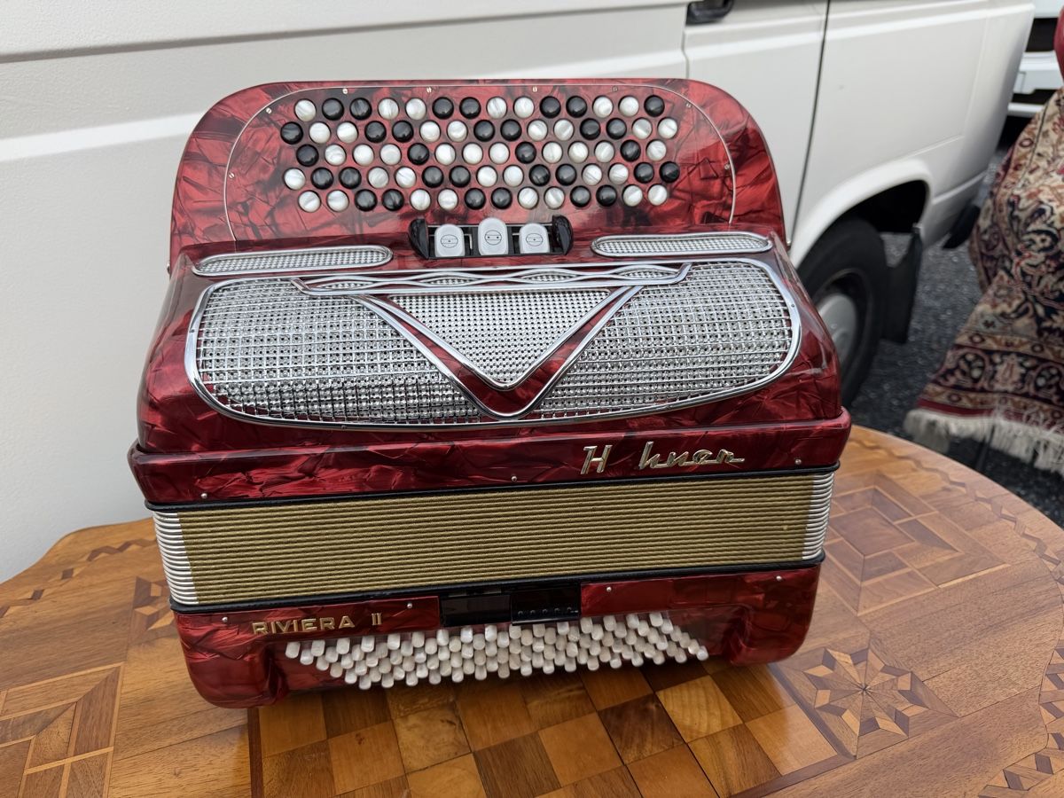 Hohner Strumenti musicali: Handorgel Hohner Riviera || – Usato da Domdidier venduto da Watch3210