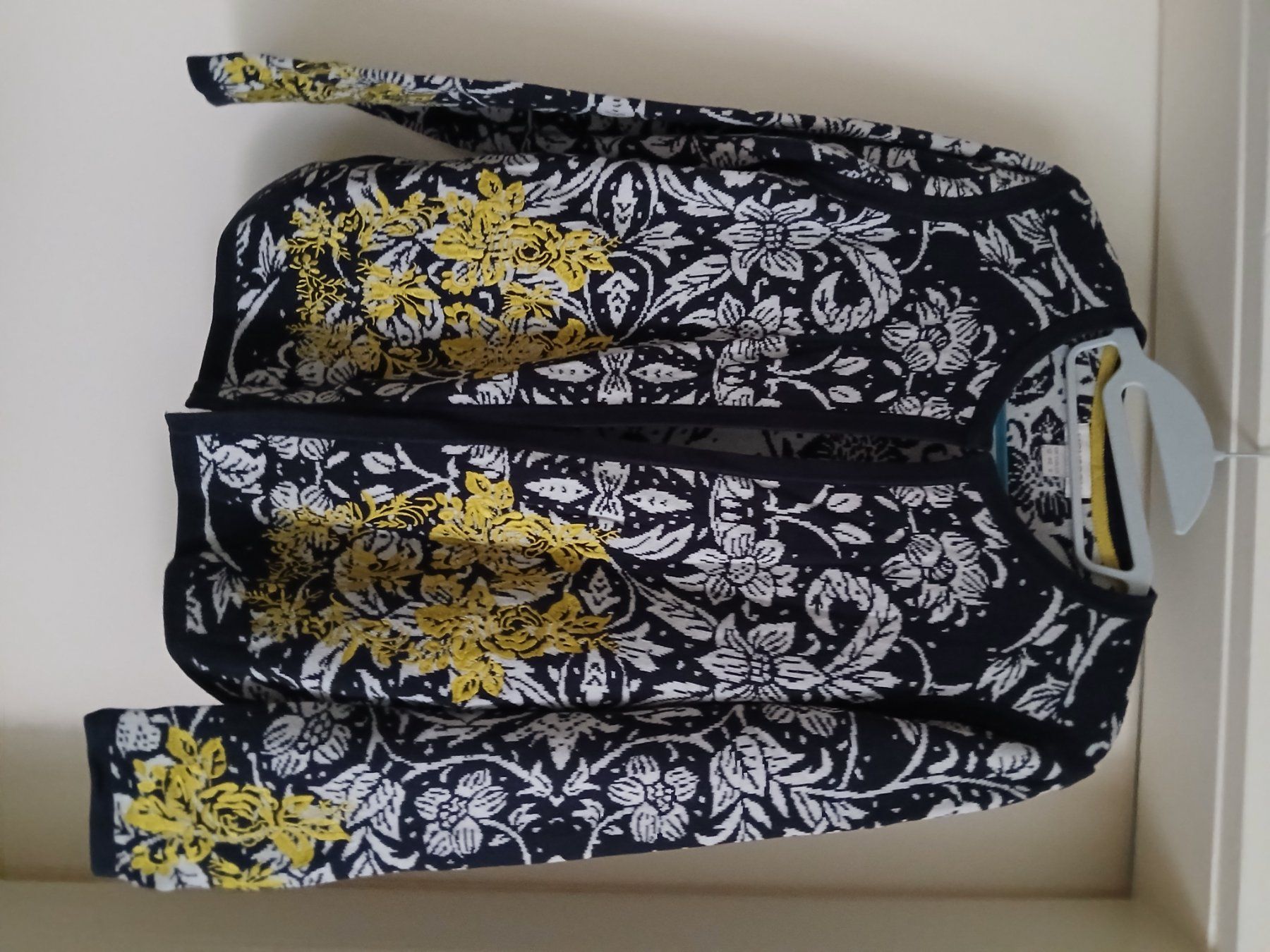 Jacken: Monsoon Strickjacke M 40 Dunkelblau – Gebraucht aus Zürich von ast_8nph