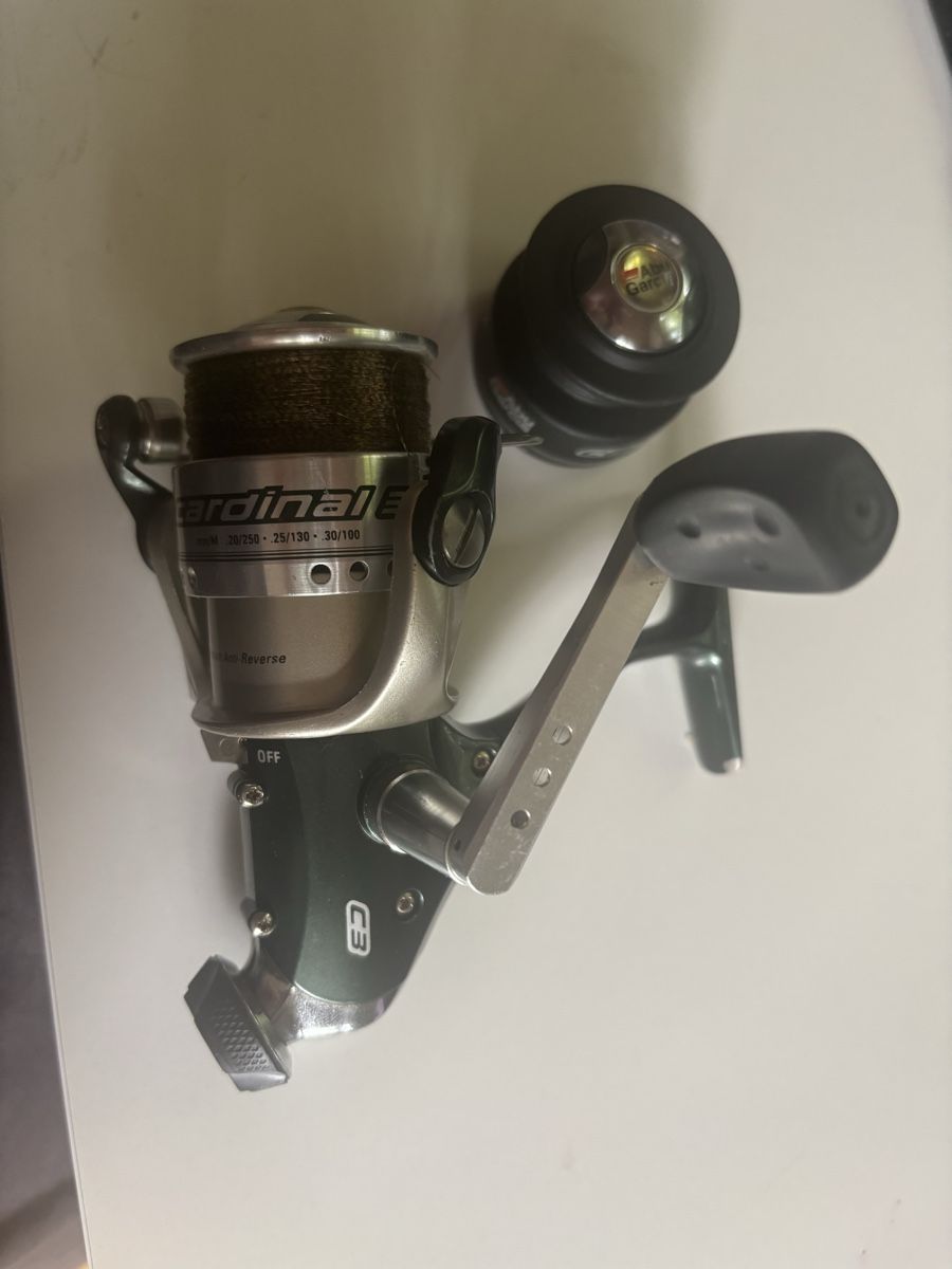 Abu Garcia Tamburi & Mulinelli: ABU GARCIA Cardinal 3 mit Ersatzspule – Usato da Niederbipp venduto da PIKE73 3