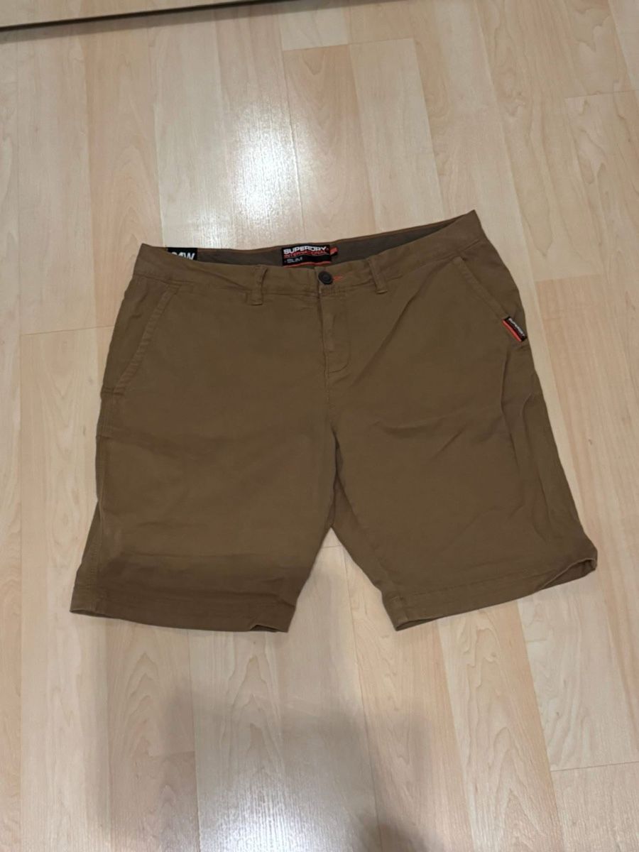 Superdry Hosen: Super Dry Shorts Grösse 34W – Gebraucht aus Rotkreuz von luxurybe