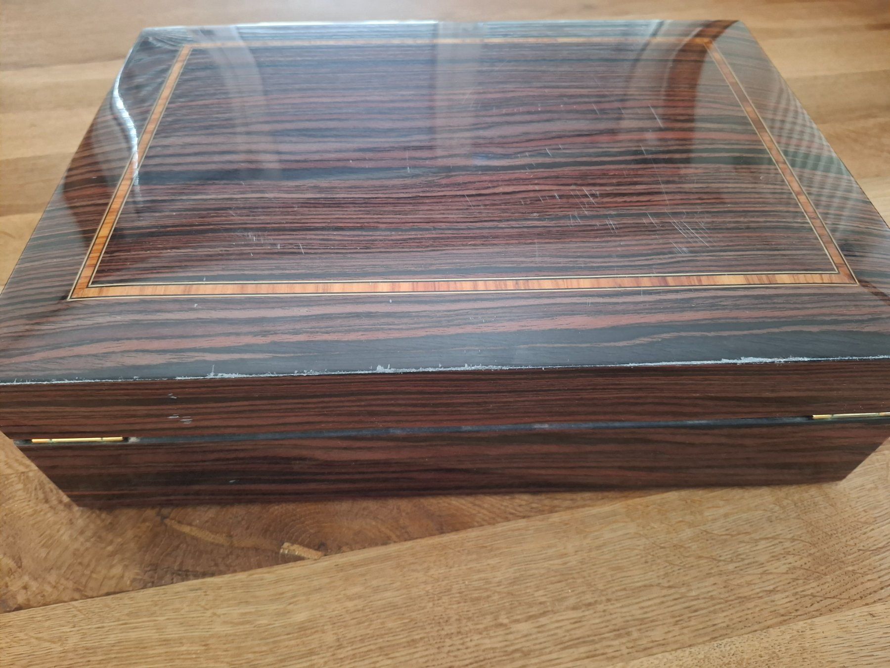 Humidore: Humidor – Gebraucht aus Gränichen von Re.A 3