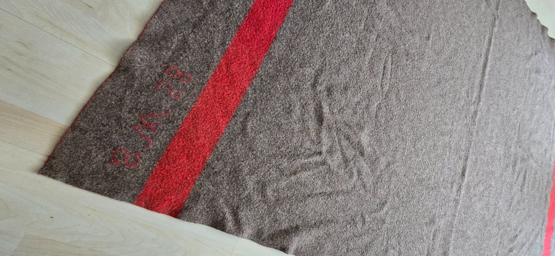 Schweizer Armee Coperte: Couverture Suisse – Usato da Martigny venduto da pivert03 1