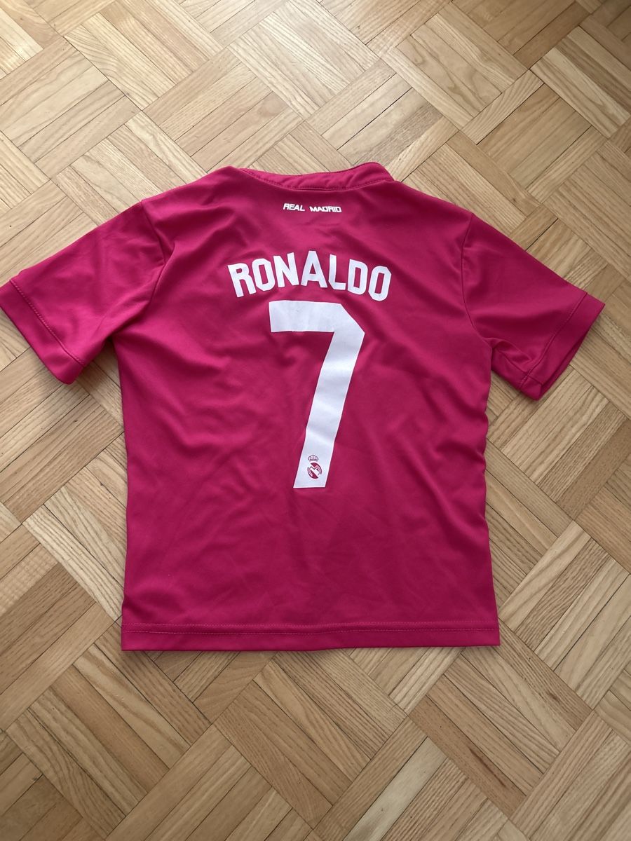 Real Madrid Leibchen & Hosen: Real Madrid Ronaldo Trikot, Grösse 6 – Gebraucht aus Urdorf von 2msa2 1
