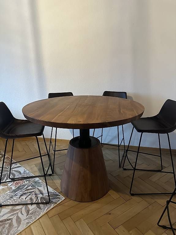 Tischgruppe: Table Haute avec 6 chaises – Gebraucht aus Les Breuleux von smichaud 1