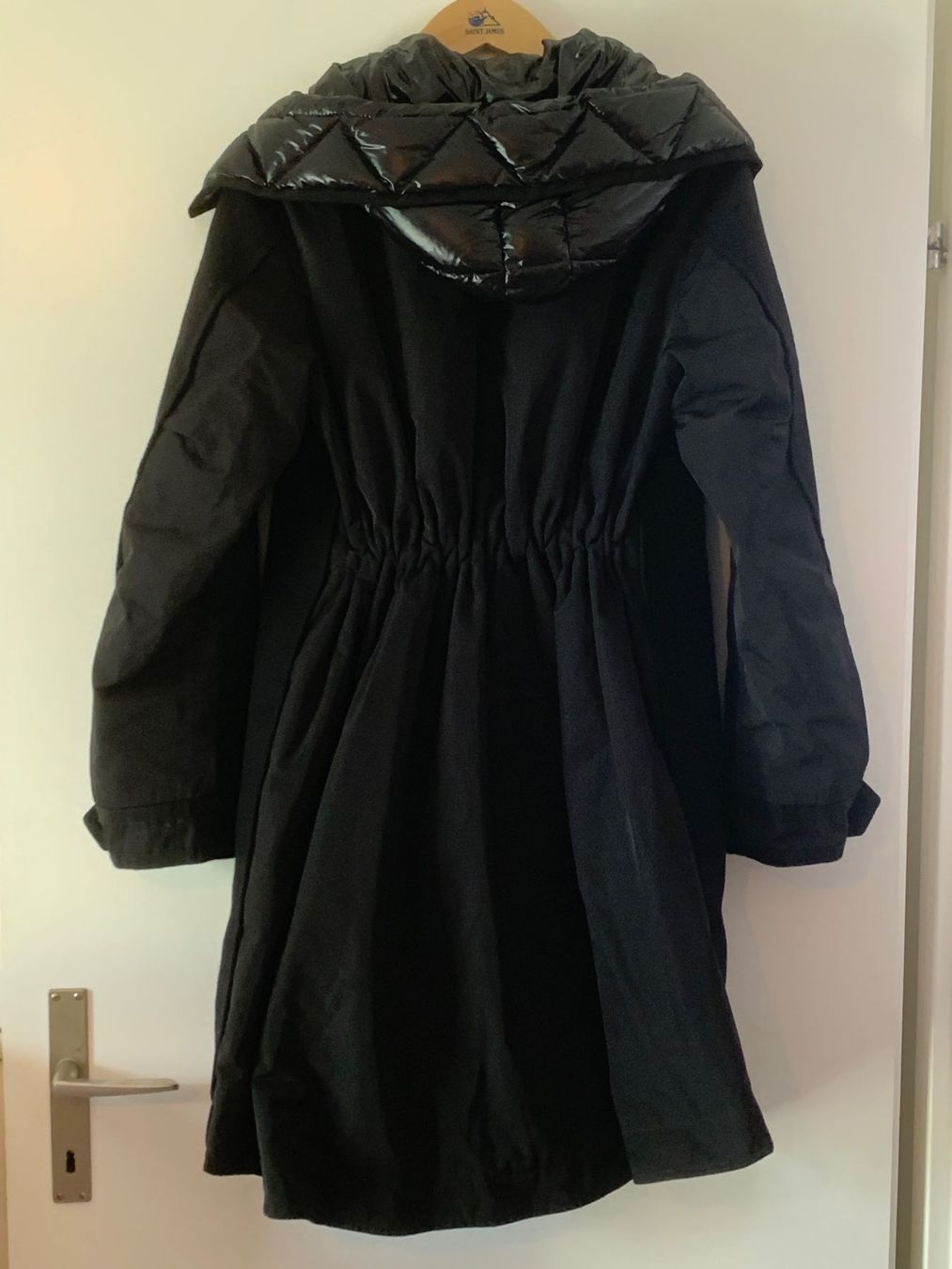 Moncler Mäntel: SCHWARZER MONCLER MANTEL - GRÖSSE 2 – Gebraucht aus Zürich von Claire_ZH 1