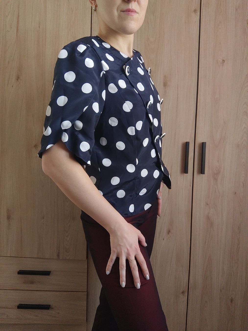 Camicette: Retro Polka Dot Navy Blouse, HARDOB, size 36 – Usato da Mägenwil venduto da VintageGirly 4