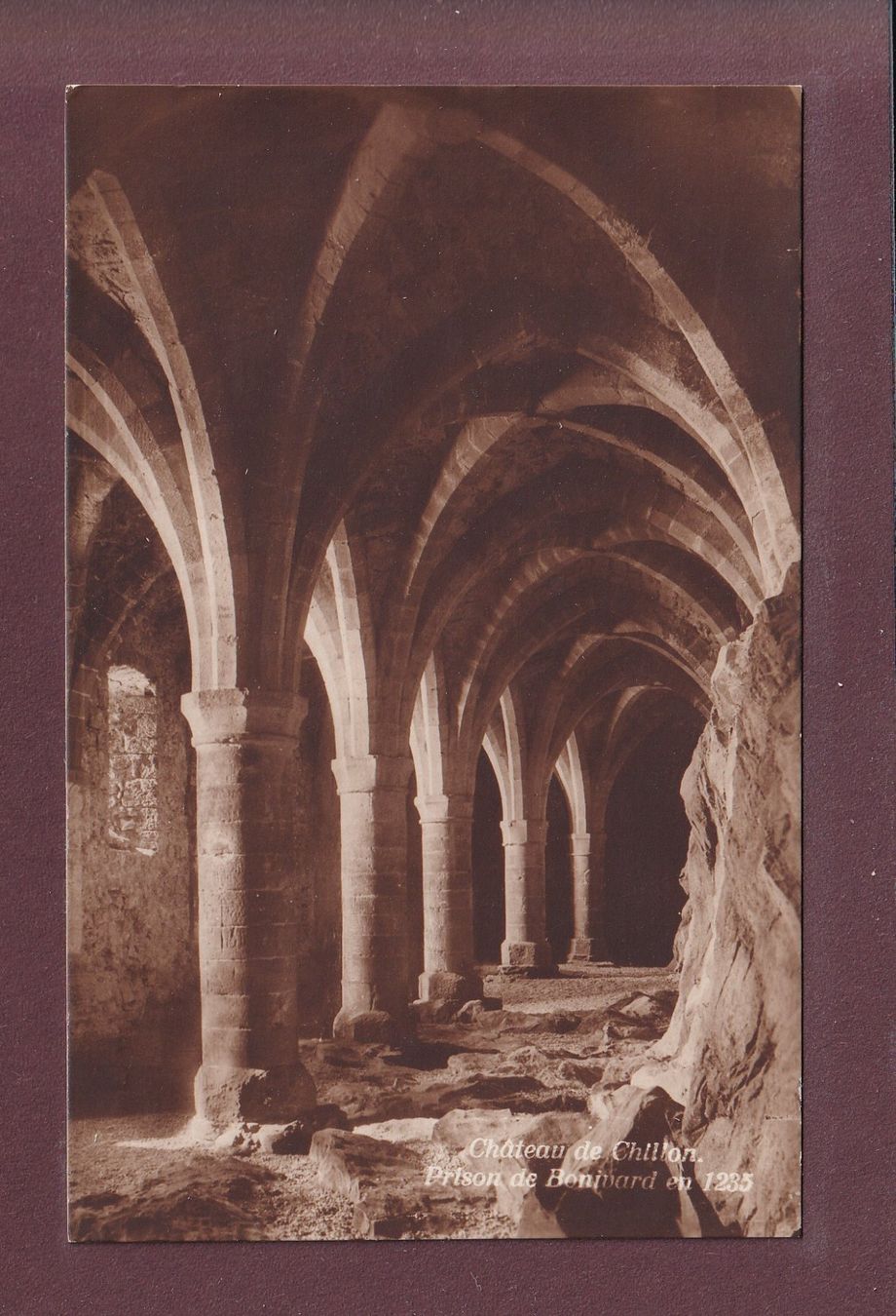 Cartes postales: Château de CHILLON - Prison de Bonivard – D'occasion à Pully par nicecards