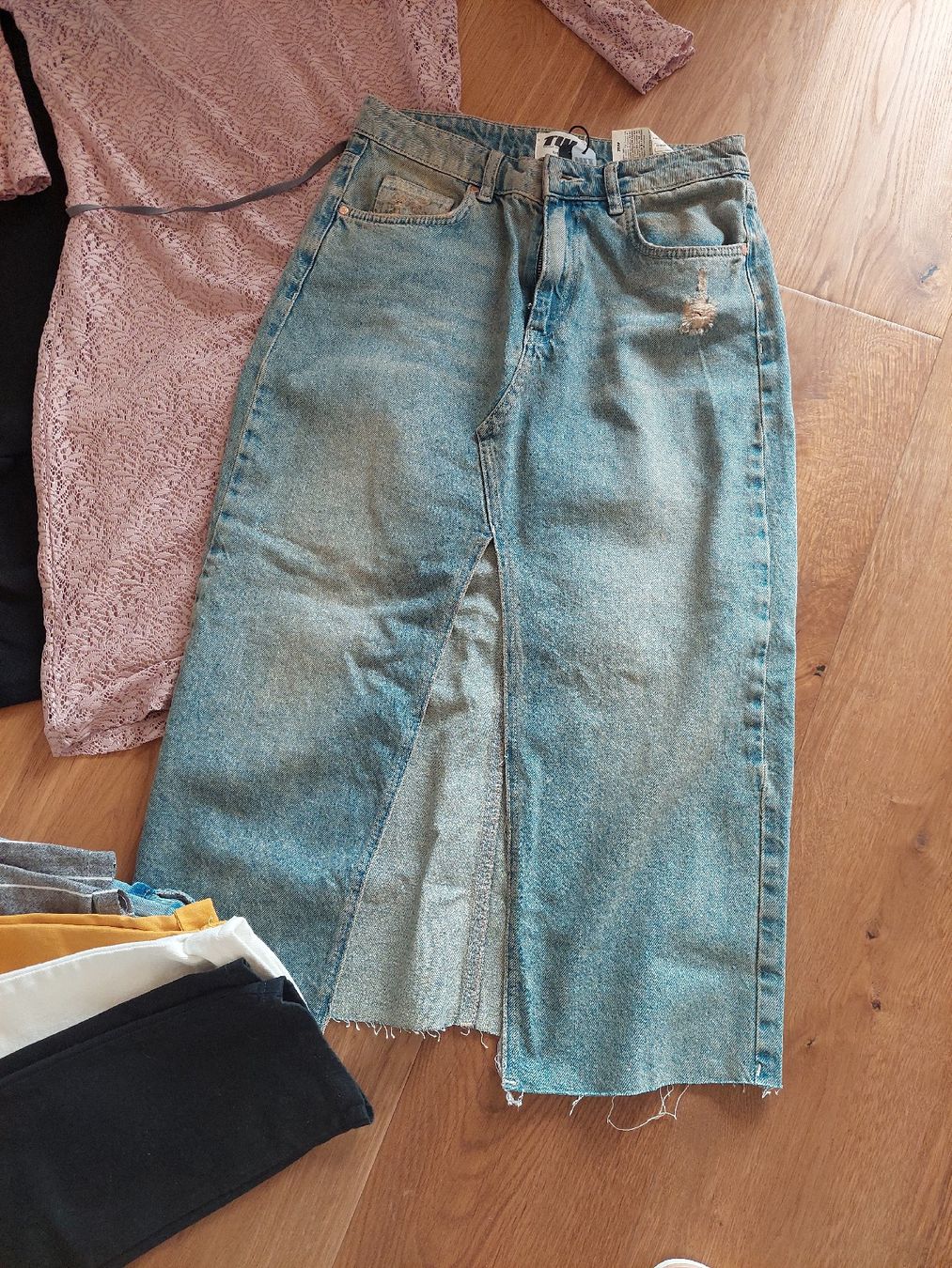 Lotti di vestiti: Kleider Paket, Damen, Gr. S – Usato da Schenkon venduto da rausausdemhaus 3