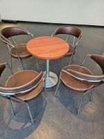 Tisch und 4 Stühle, Vintage Design, Top Zustand!