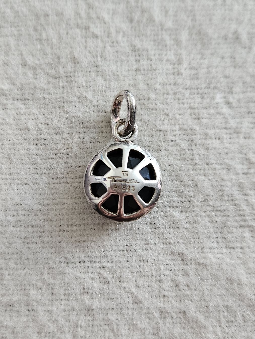 Thomas Sabo Anhänger: Thomas Sabo Anhänger Silber 925 schwarzer Stein – Gebraucht aus Bern von Sabulise 1