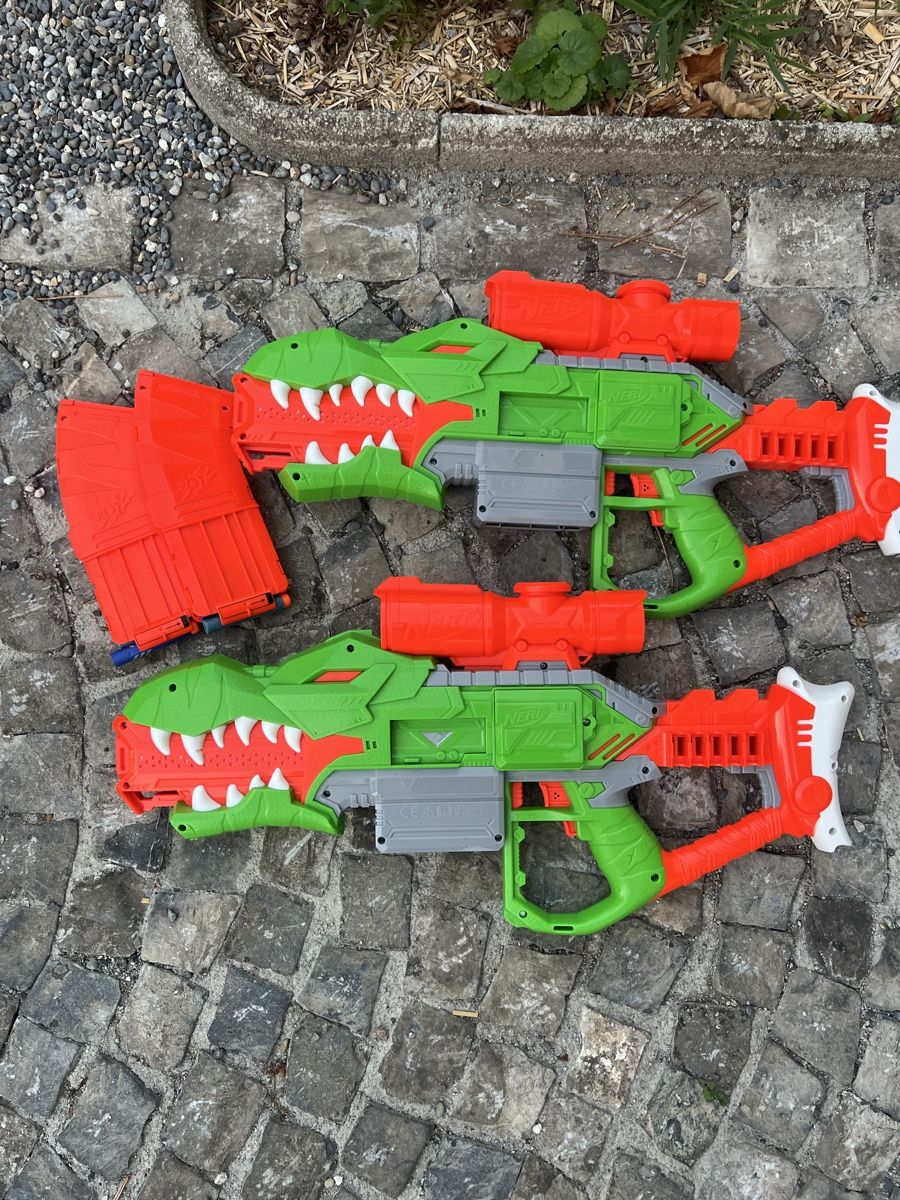 Nerf Jouets: 2 x Nerfgun  + Munition – D'occasion à Bern par JoelBurgunder