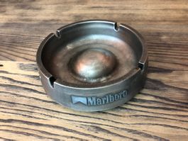Marlboro Aschenbecher Metall Vintage Kult Retro 13.5 cm