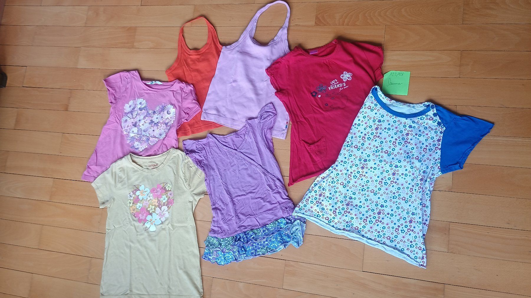 Lotti & Set di vestiti: Mädchen Kleiderpaket Gr. 122/128 – Usato da St. Gallen venduto da takalusu 2