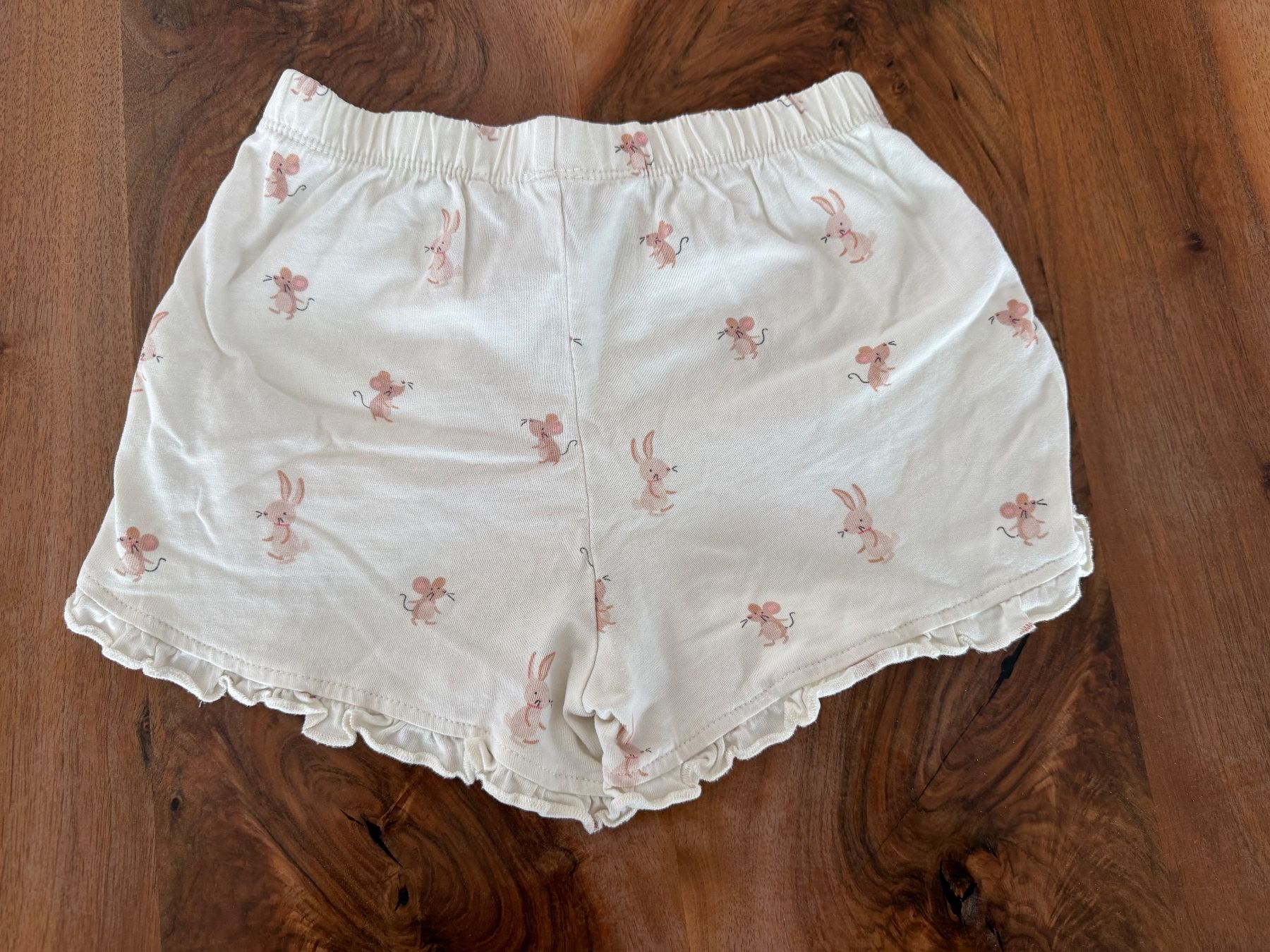 Next Hosen: Shorts von Next, Grösse 98 – Gebraucht aus Haslen AI von s176 1