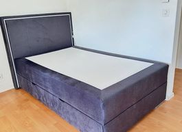 Modernes Polsterbett mit Stauraum & LED