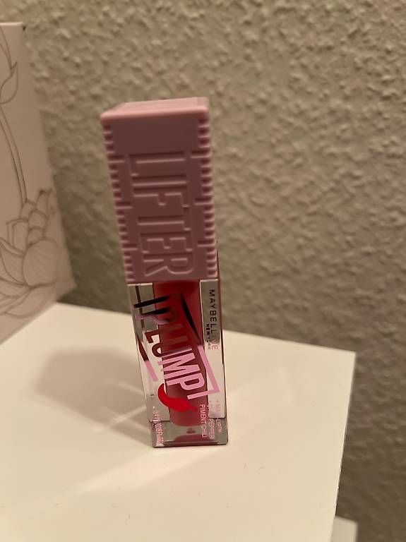 Make-up: Maybelline Lip Plump – Usato da Basel venduto da tam_lw7z