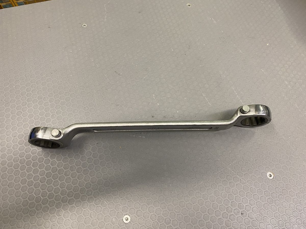 Alle Werkzeuge: Ratschen Ringmaulschlüssel 30/32 – Gebraucht aus Wabern von HK-Design 4