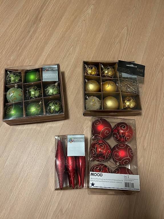 Tutte le decorazioni: Grosses Weihnachtskugeln Set bruchsicher / neuwertig – Nuovo (secondo la descrizione) da Zürich venduto da mozii 1