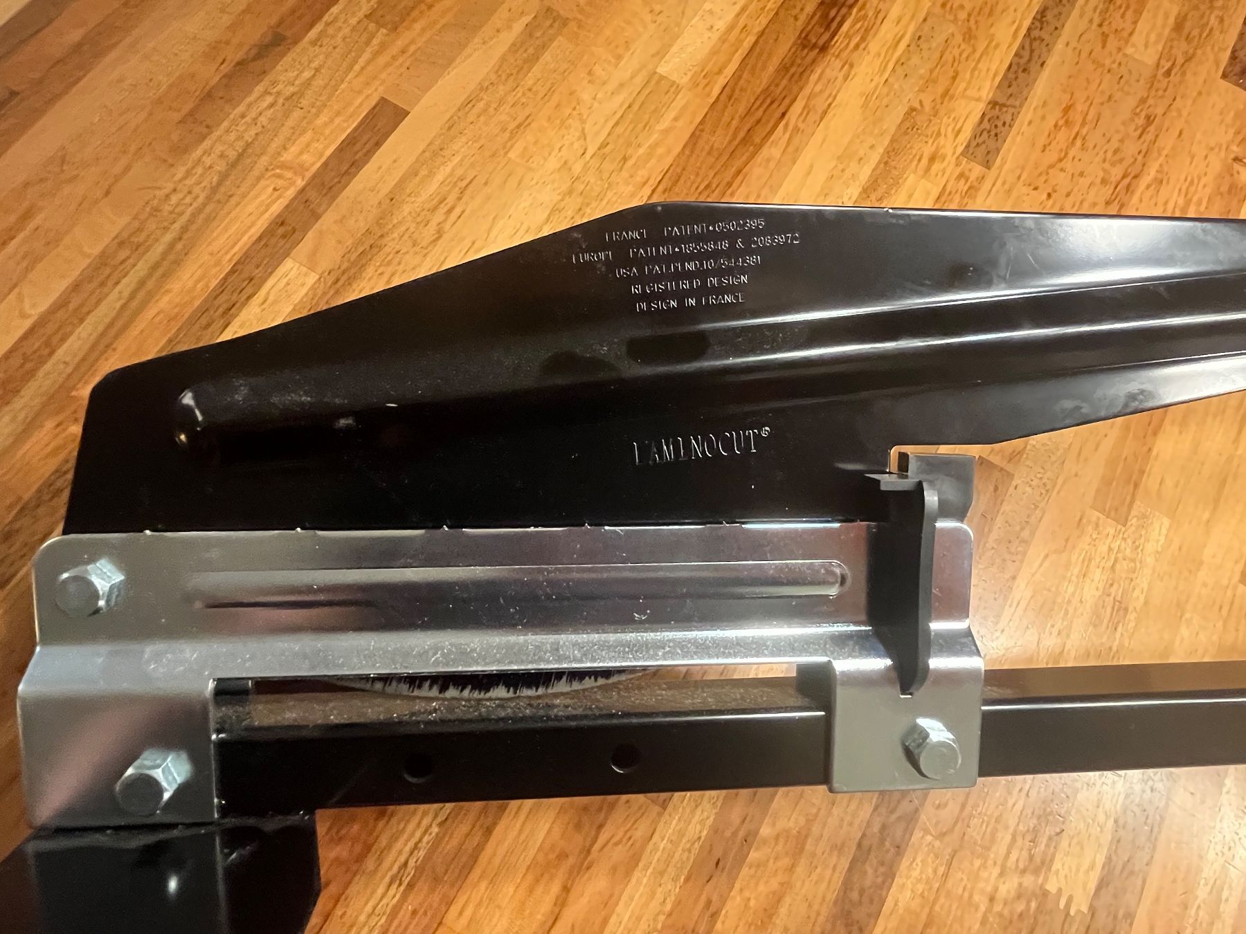 Tutti gli attrezzi: Laminocut Laminatschneider – Usato da Bassersdorf venduto da Markyd 1