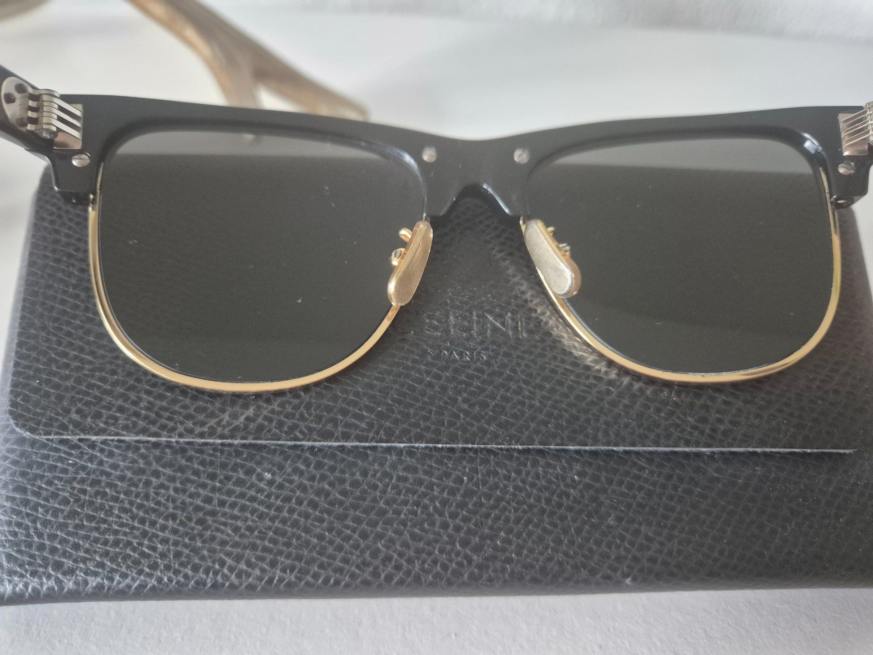 Celine Occhiali & Lenti: Sonnenbrille Celine schwarz gold – Usato da Willisau venduto da dor_xp9g 4