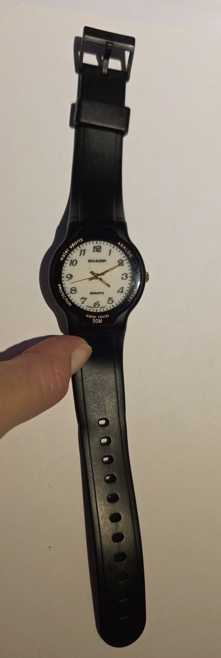 Sharp Uhren: Sharp Analog Quartz Uhr gebraucht – Gebraucht aus Horw von Zedy01 5