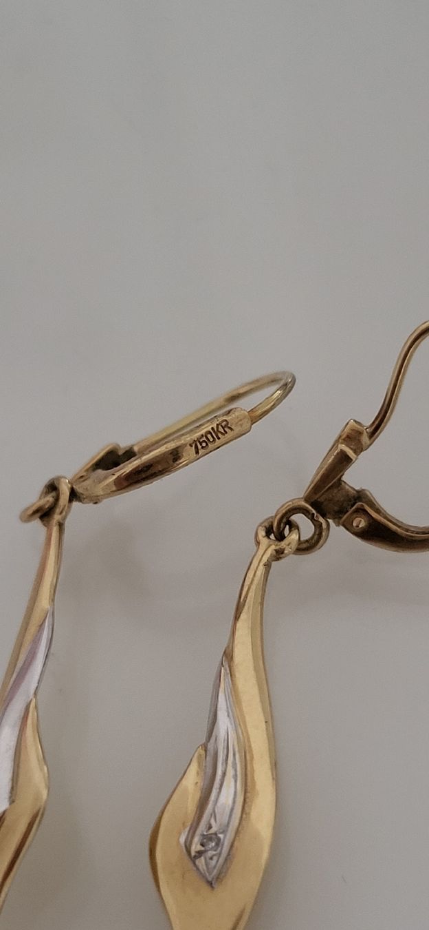 Ohrringe & -stecker: Edle Ohrhänger mit 2 Diamanten – Neu (gemäss Beschreibung) aus Unterägeri von Altgoldschmuck 4
