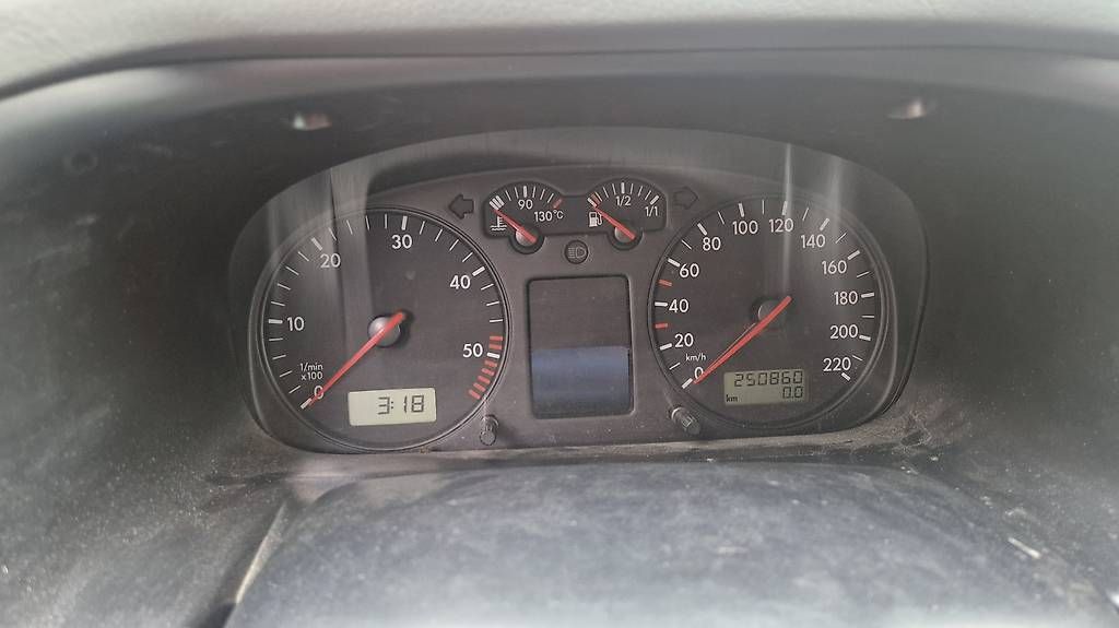 Automobili: VW T4 TDI 2.5 – Usato da Klosters-Dorf venduto da xr650-r 3